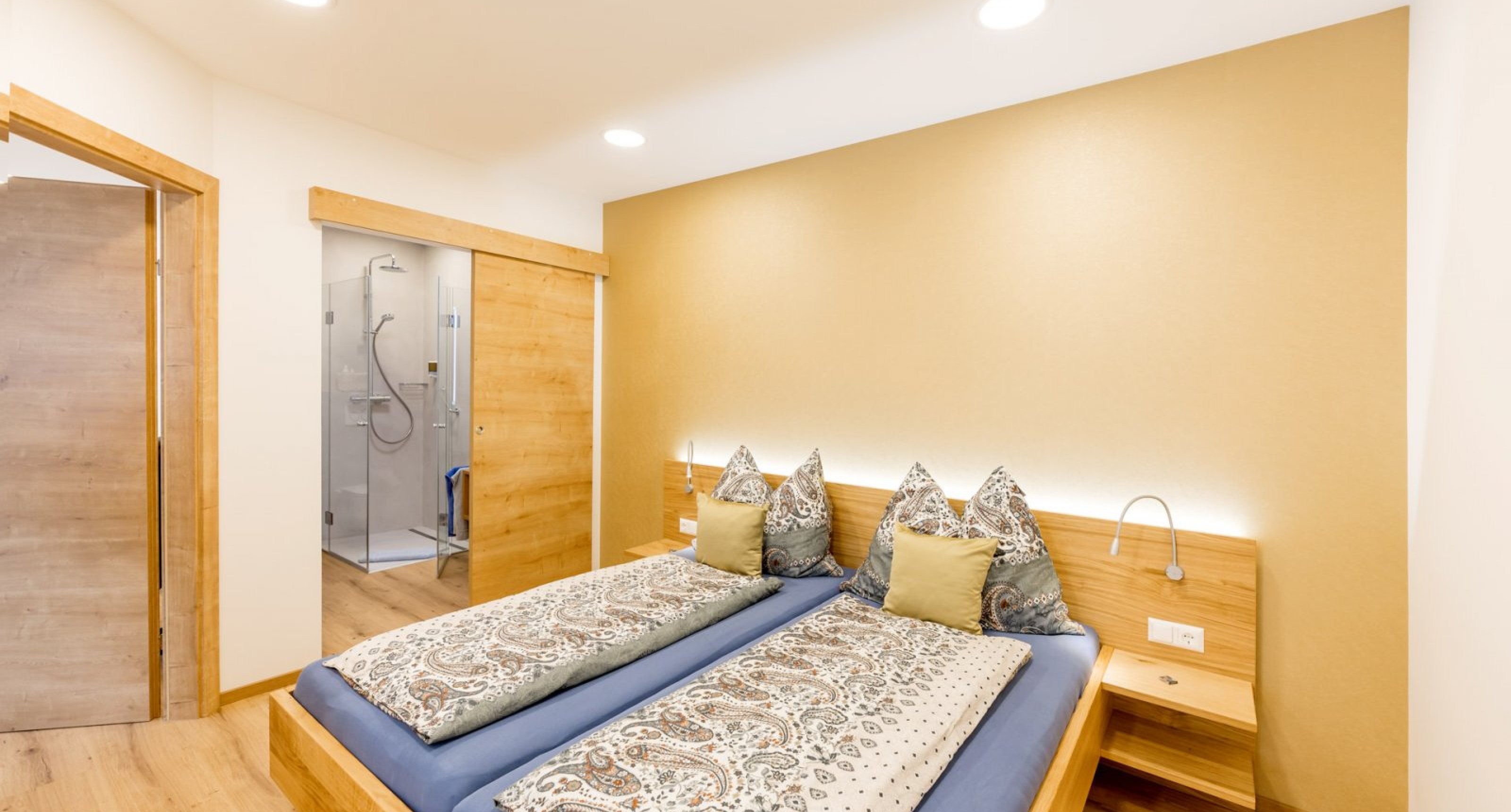 Doppelzimmer incl. Bad mit Dusche/WC
